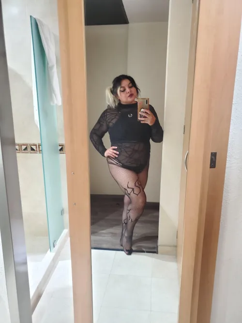 Thumbnail Chubby and Goth: satyn_doll's Identity | Chubby