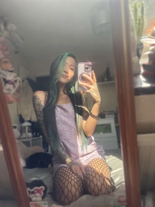 Thumbnail buttslutt10 Bids Farewell to Sundress Season in Mirror Selfie