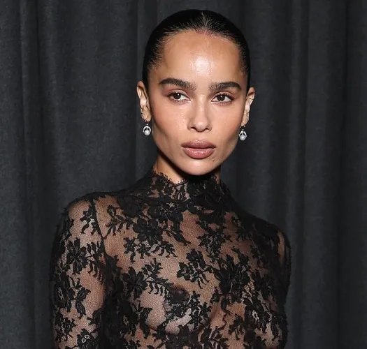 Thumbnail Zoe Cravitz: A Sensual Glimpse into Celebnsfw