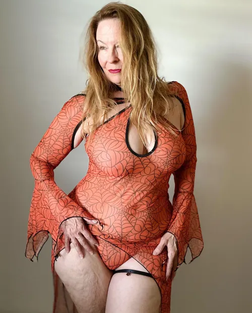 Thumbnail Witchy and Wonderful: 62F Beauty Unleashed | exiteighty