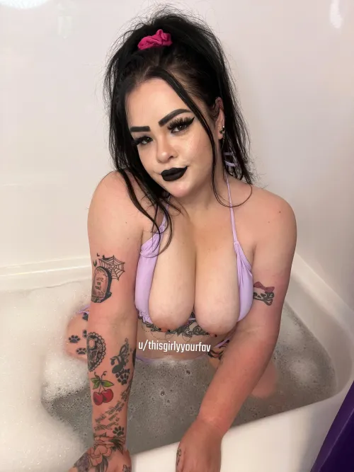 Thumbnail Unveiling the Innocence: Thisgirlyyourfav in the Thick Category