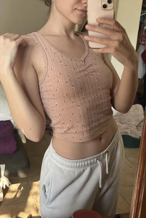 Thumbnail Celebrating the Crop Top Girly Spirit | LivelyChick