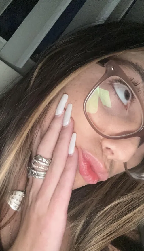 Thumbnail _talyyyya_ Asks About the Stunning Color Choice