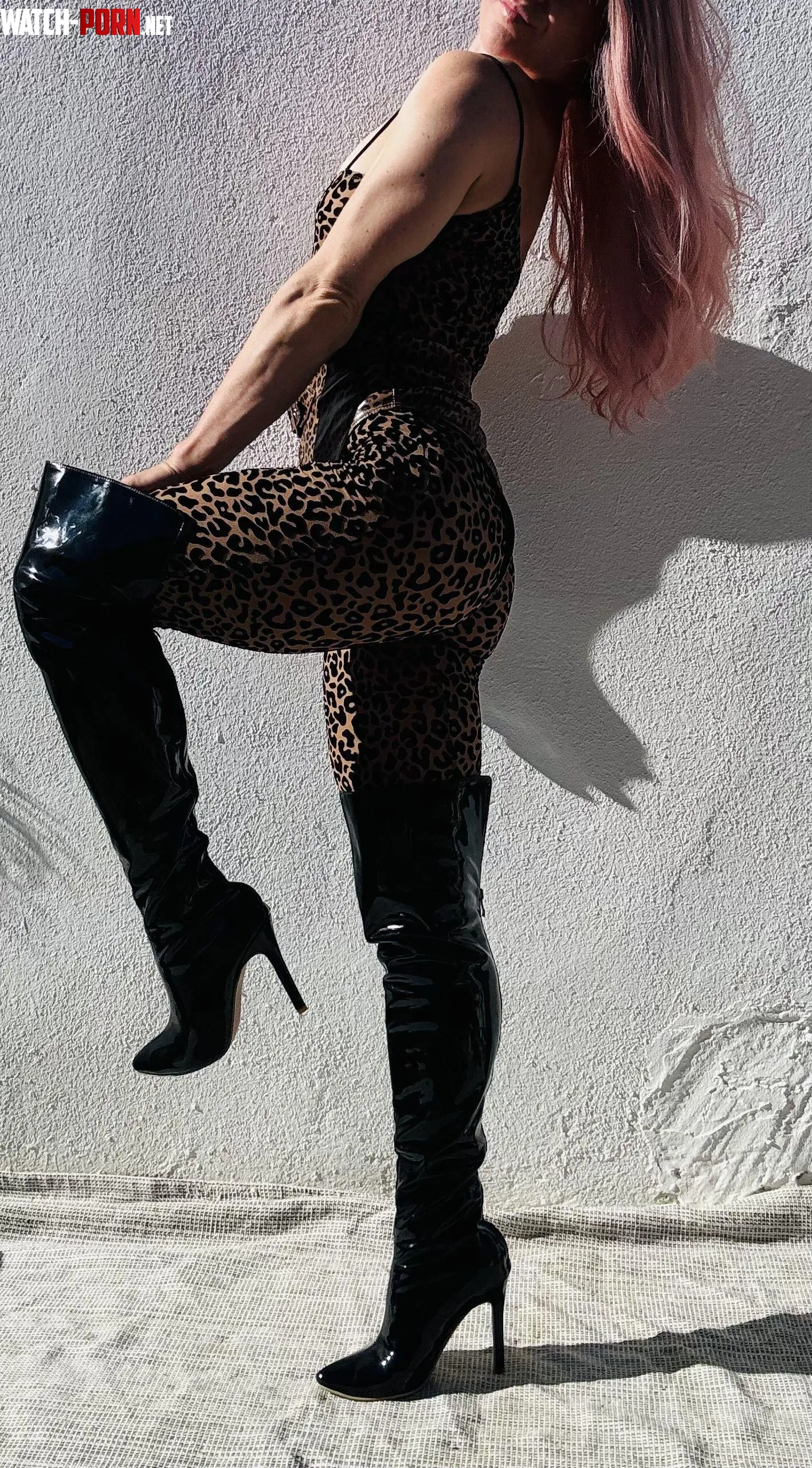 Shine my boots by powerfulzoyaxxx
