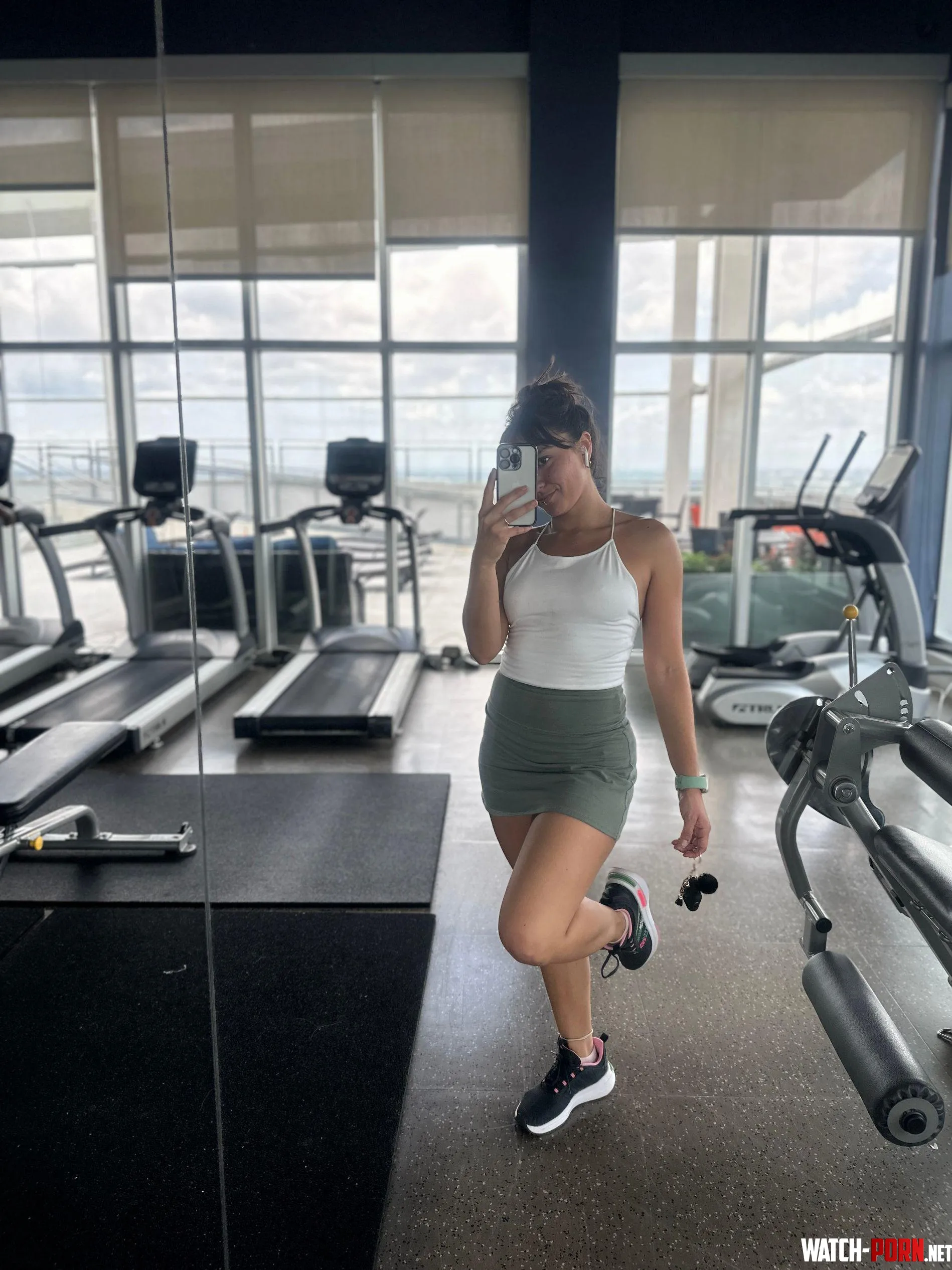this top is making me feel more sexy in the gym by Bubbly_Esme