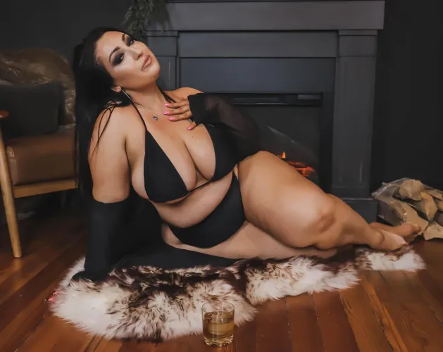 Thumbnail Keeping Warm: An Intimate Invitation by TheAmberNova