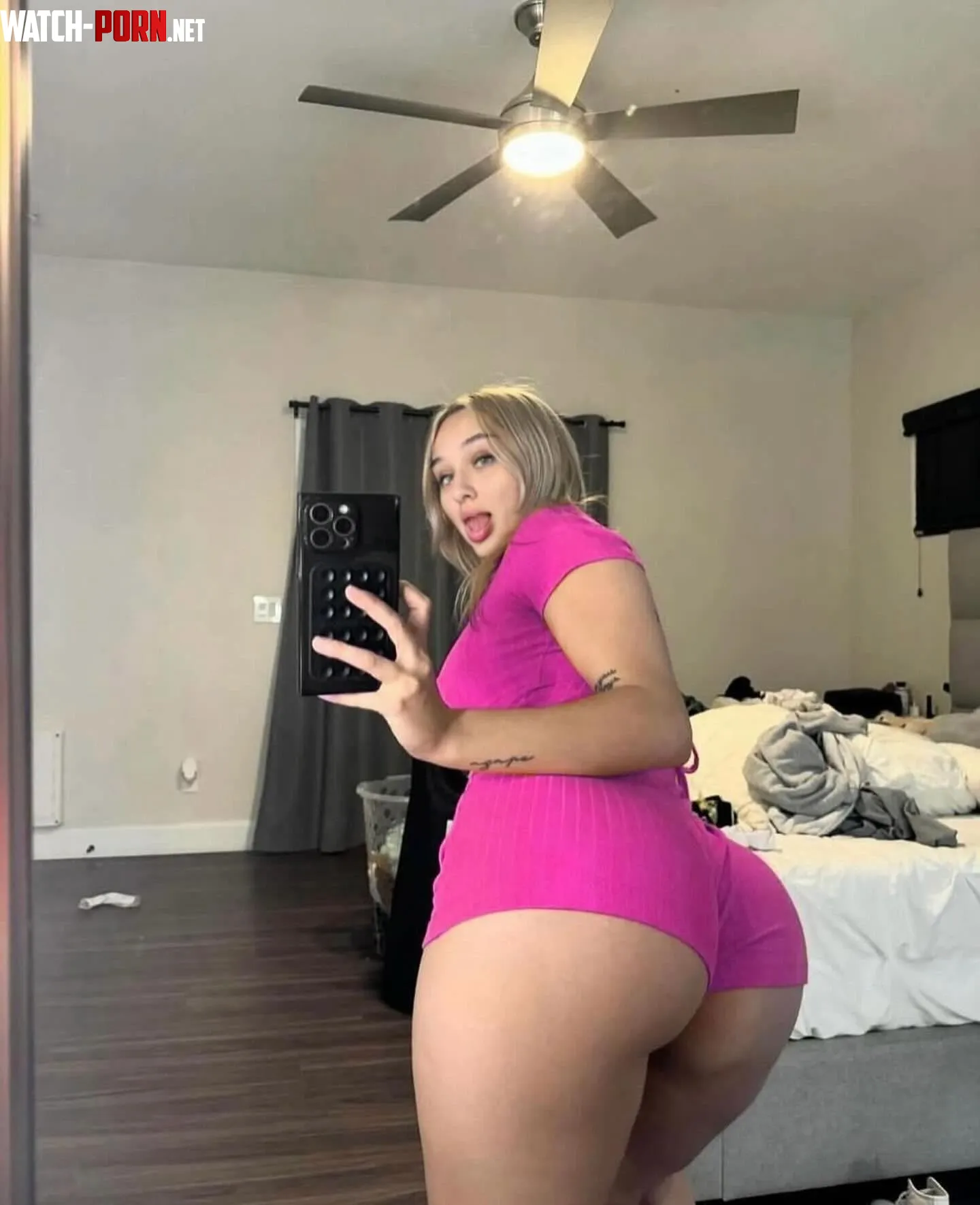 I hope my sexy booty will make your day better F19 by cuitee_bby