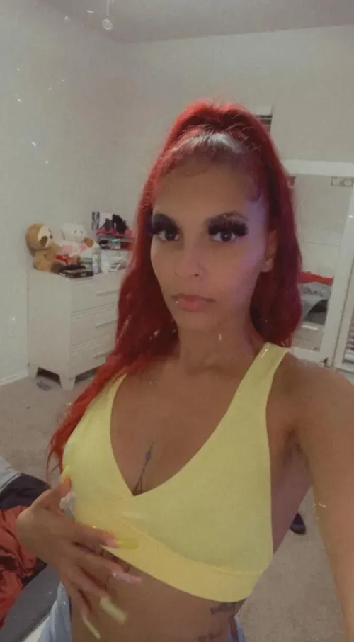 Thumbnail Fiery Appeal: Do You Like Redheads?