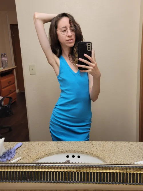Thumbnail SortaRicanJen's Reflection: Birthday Weekend's End in Armpit Fetishism