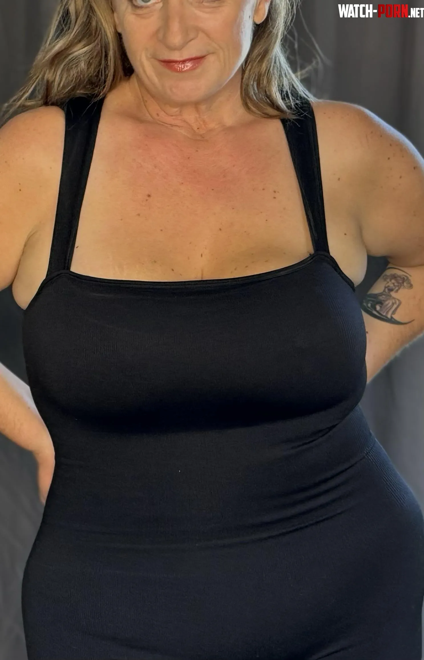 Morning curves just for you to have fun with by Mskd_Mistress