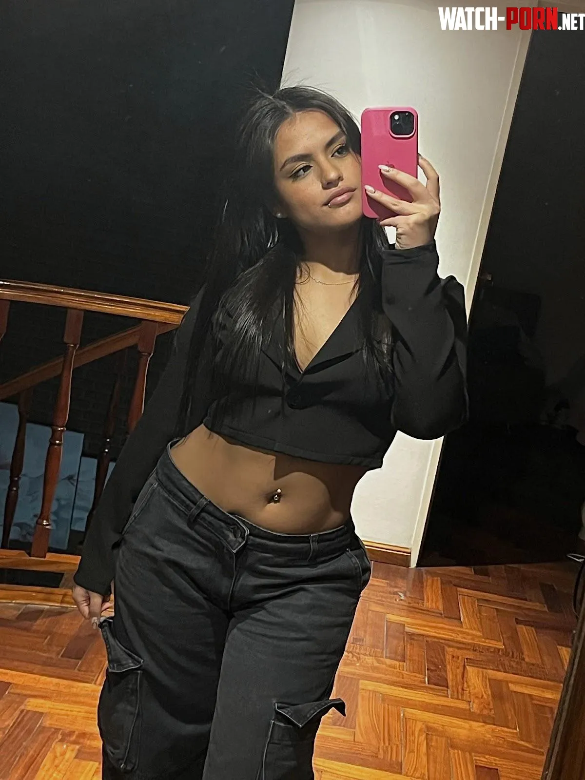 i look better with a pierced belly button by Petra_Cheery