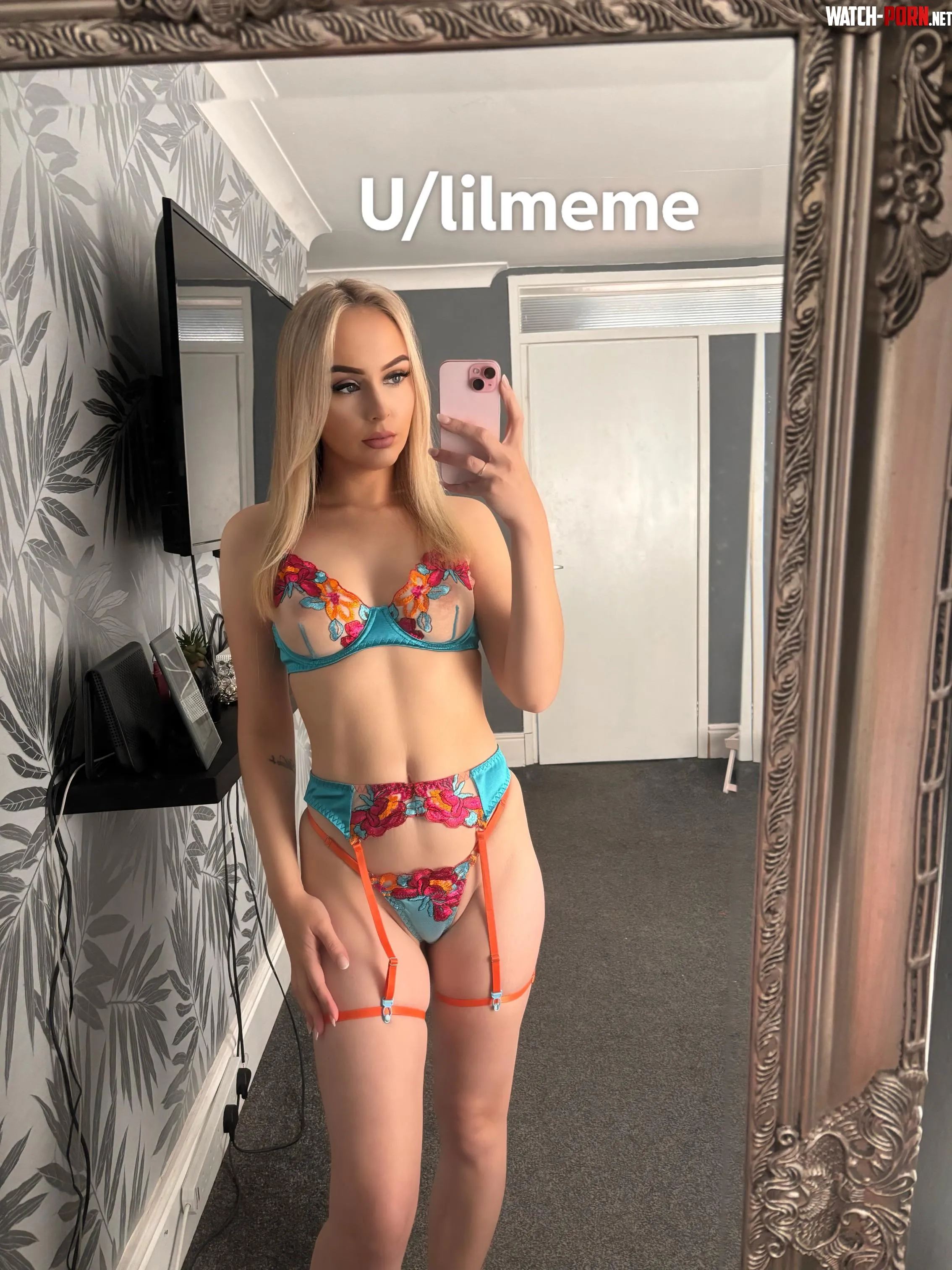 Have I caught your attention  by lilmemexoxo