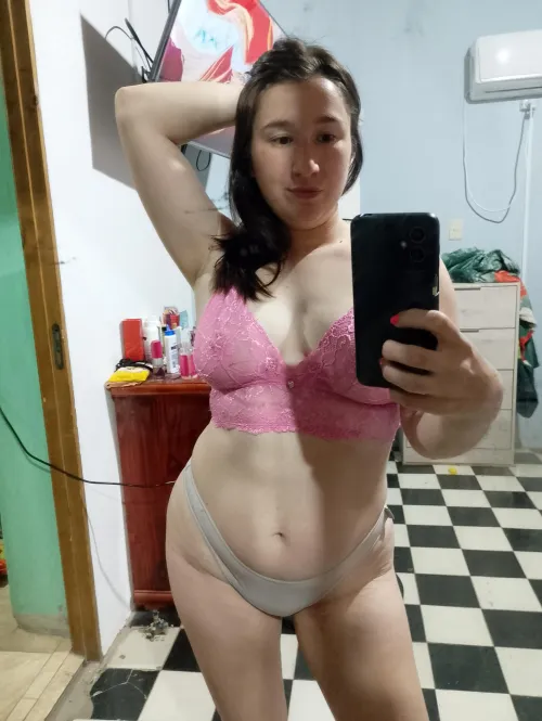 Thumbnail Unveiling the Temptation: Do You Want to Lick my Armpits? Author: Vanesazimm