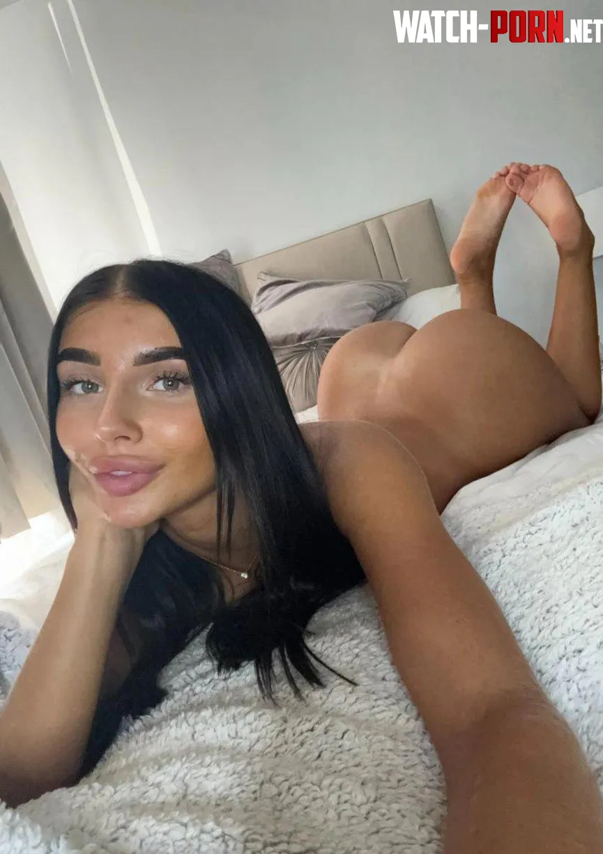 Come eat this ass if you hungry by honeygirlyslut