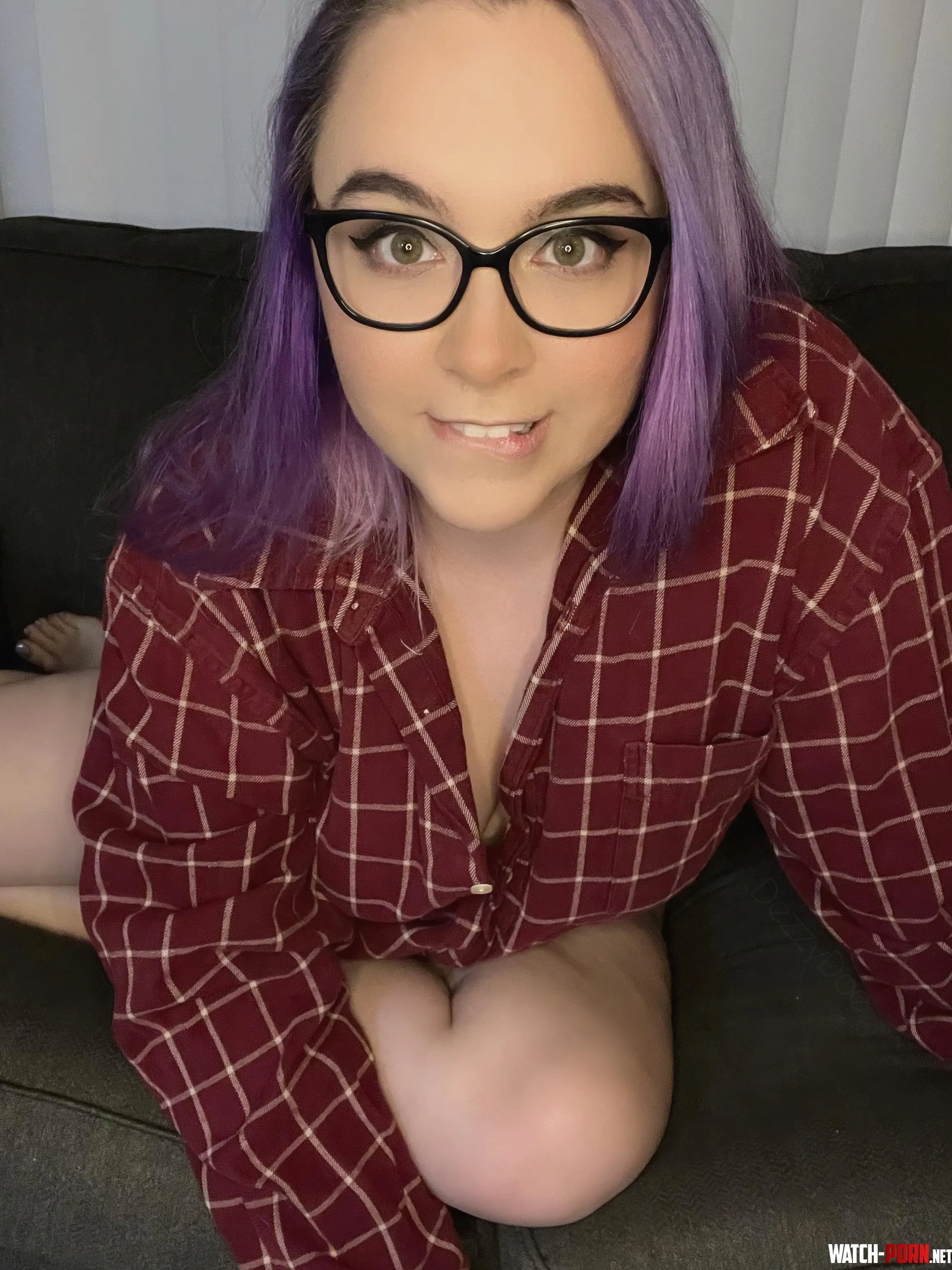Thoughts on glasses  by DezzyDoe