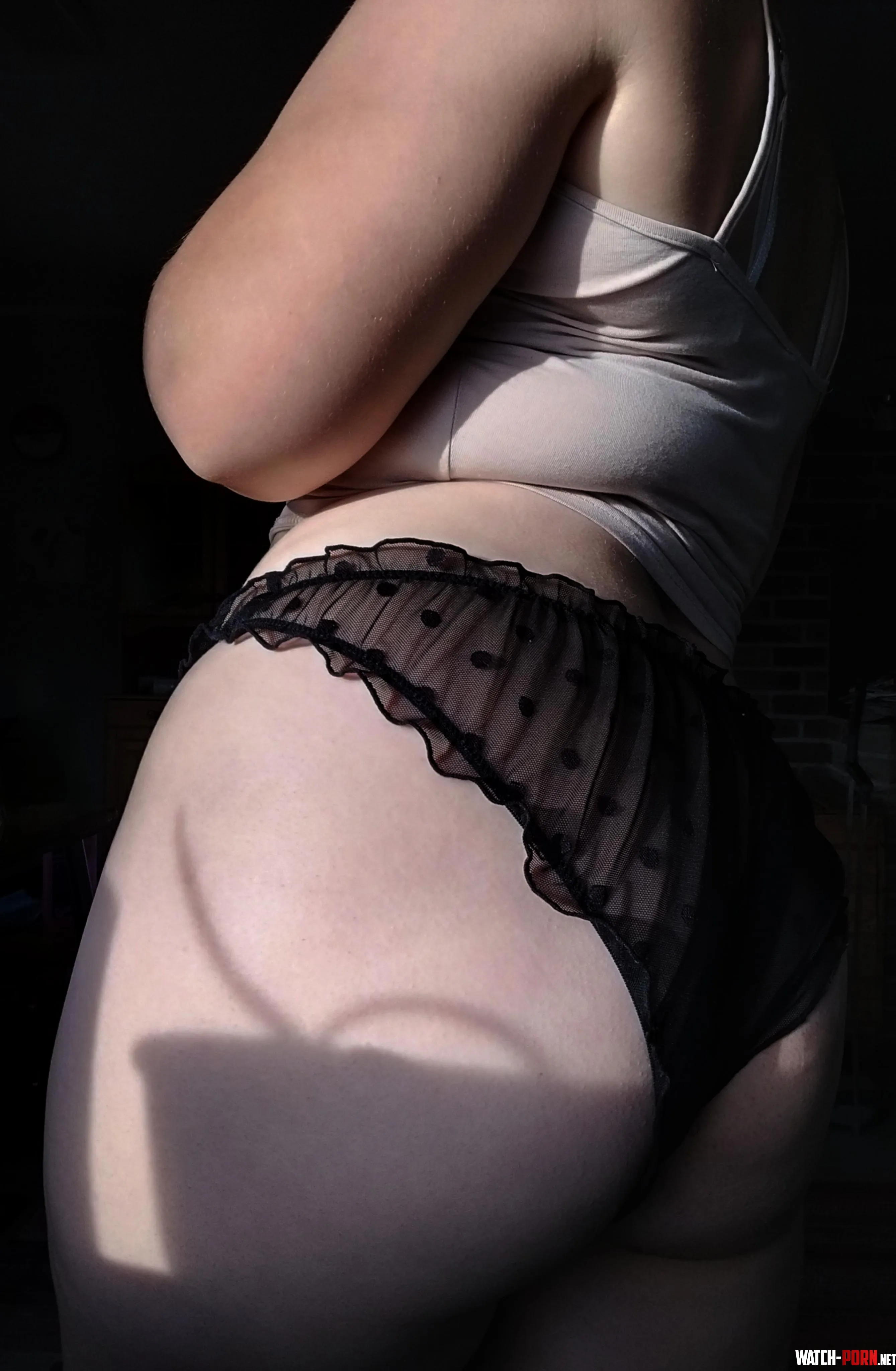 Catching todays last rays of sunshine  by princess_cherrypie