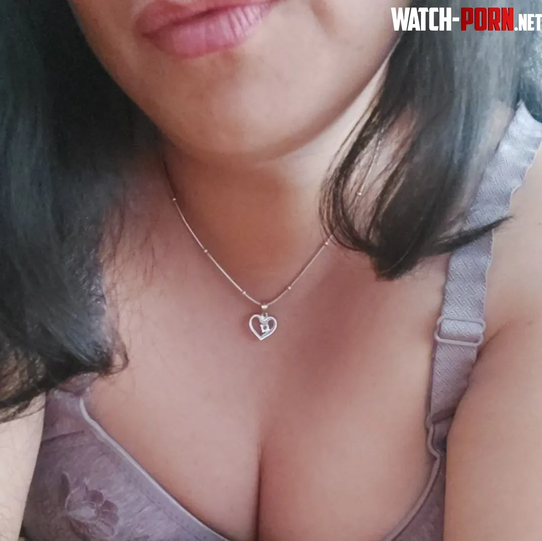 Come get a latina milf treat by latinamonec