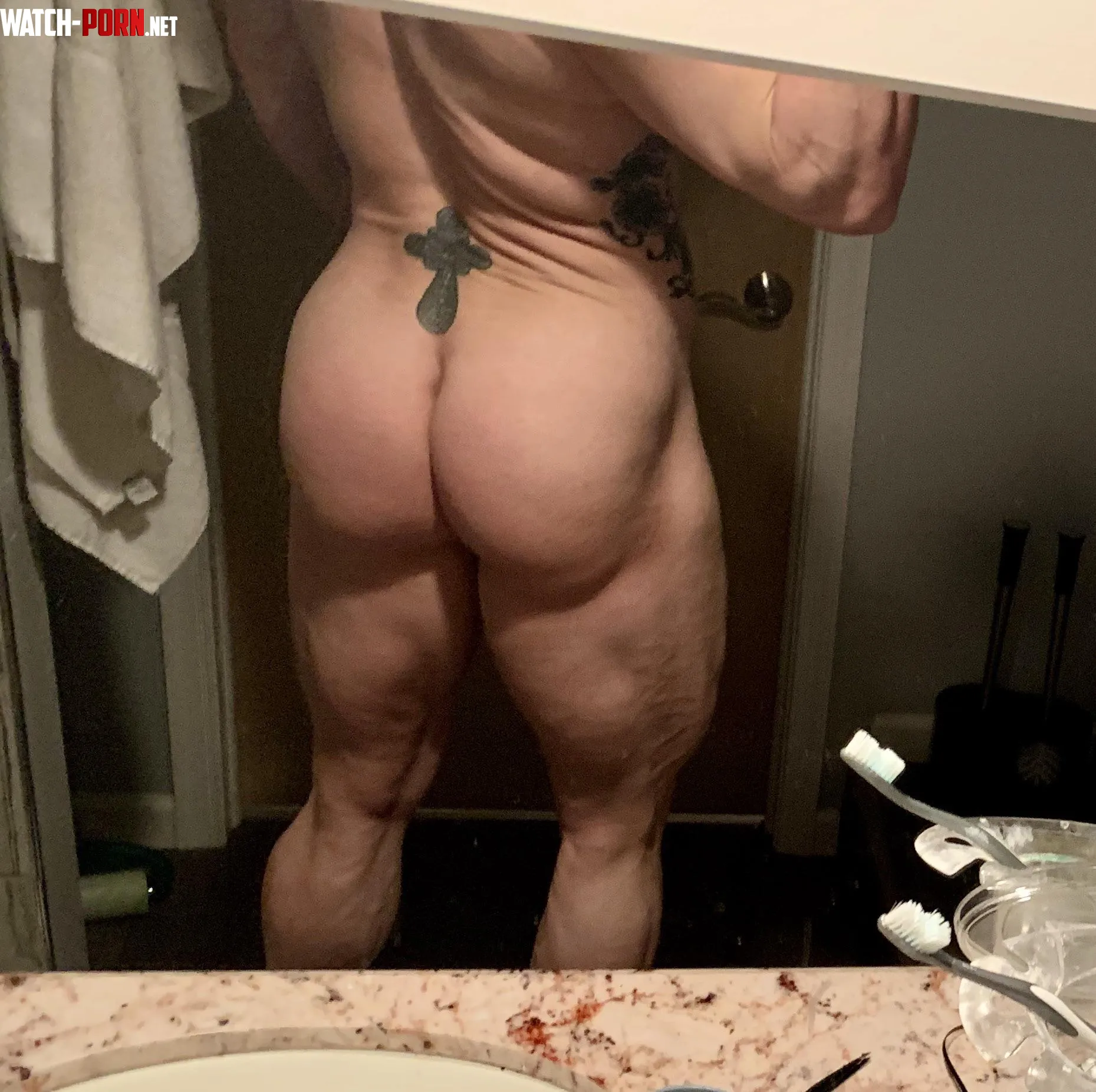Strong and can take pounding  by Kitty_Katt002