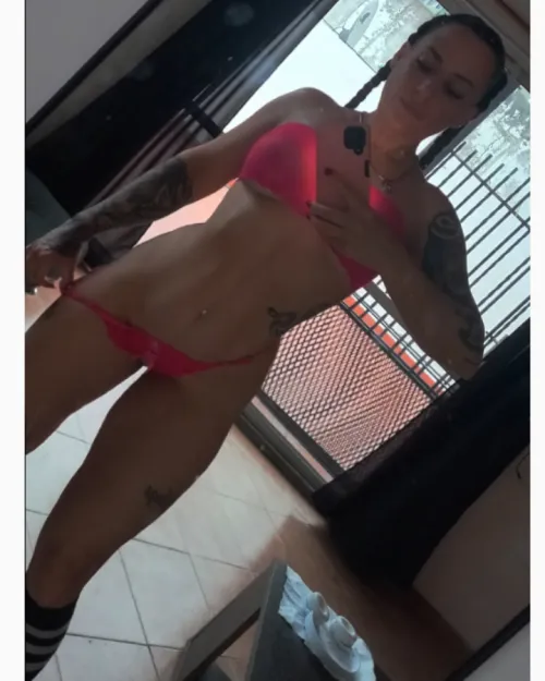 Thumbnail Eager for More MirrorSelfies? BabyMolotov Teases the Next Shot