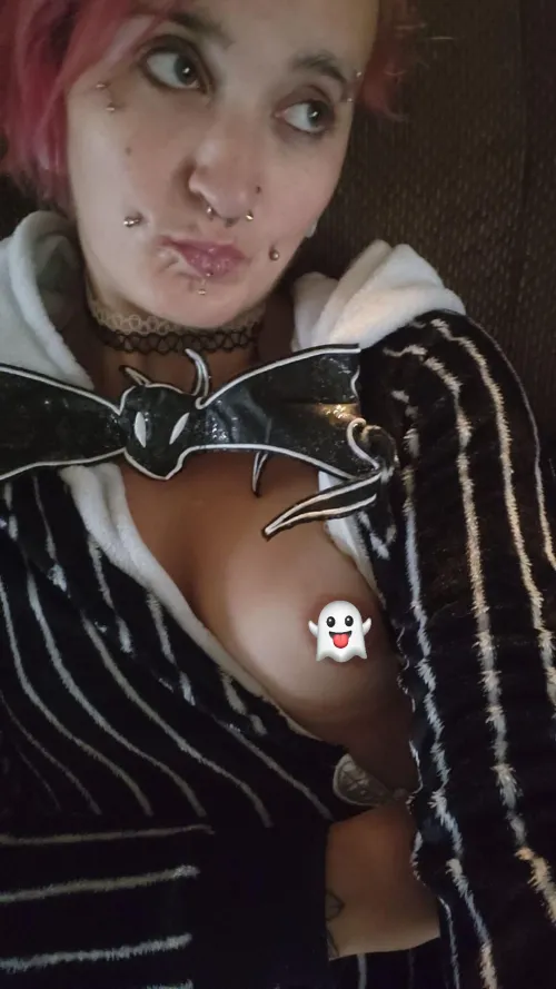 Thumbnail Spooky Season Arrival: Zeemako420's Take | Category: Pregnant Porn