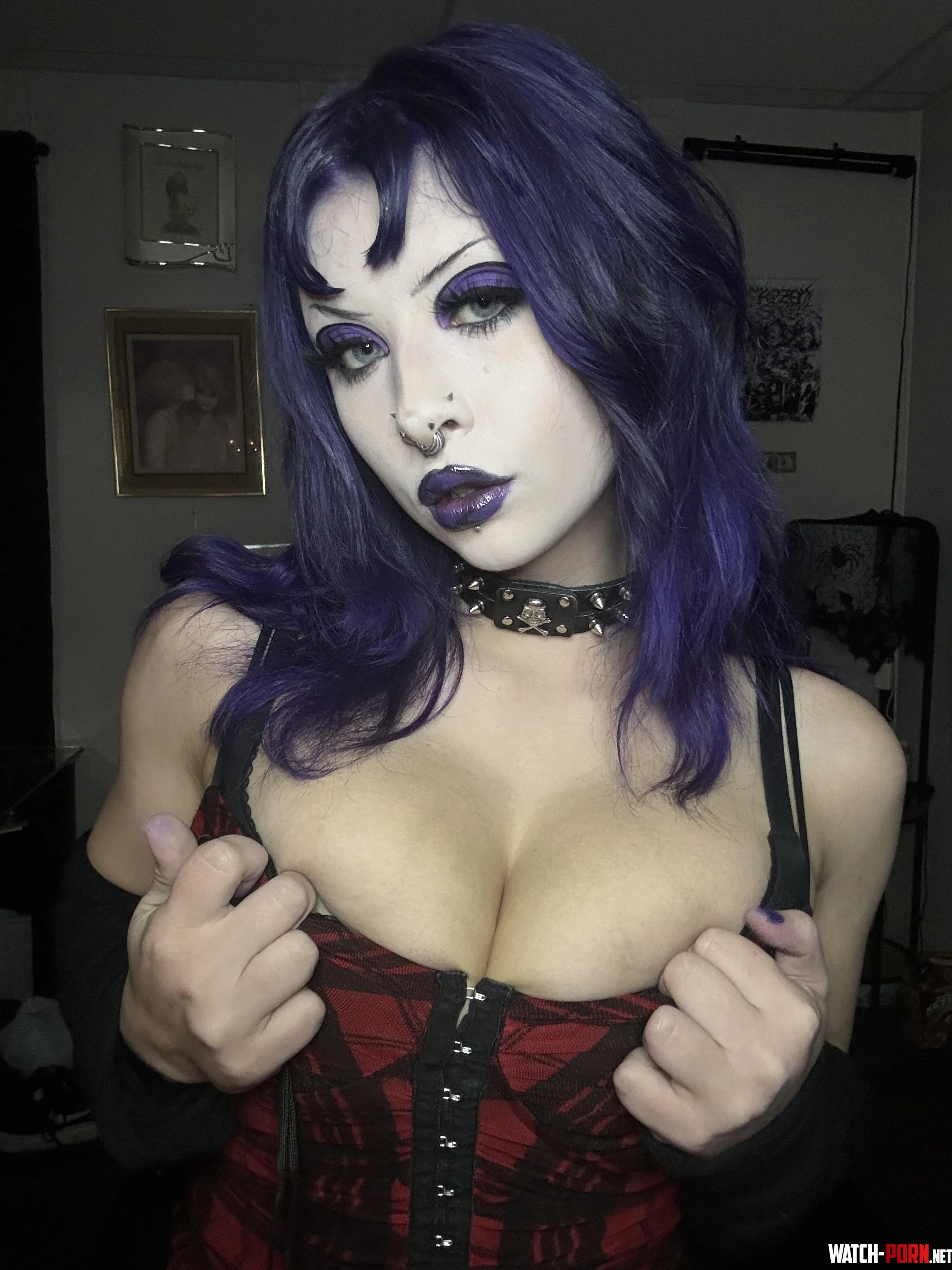 I know you have plenty ways to punish my naughty ass by violenthomie