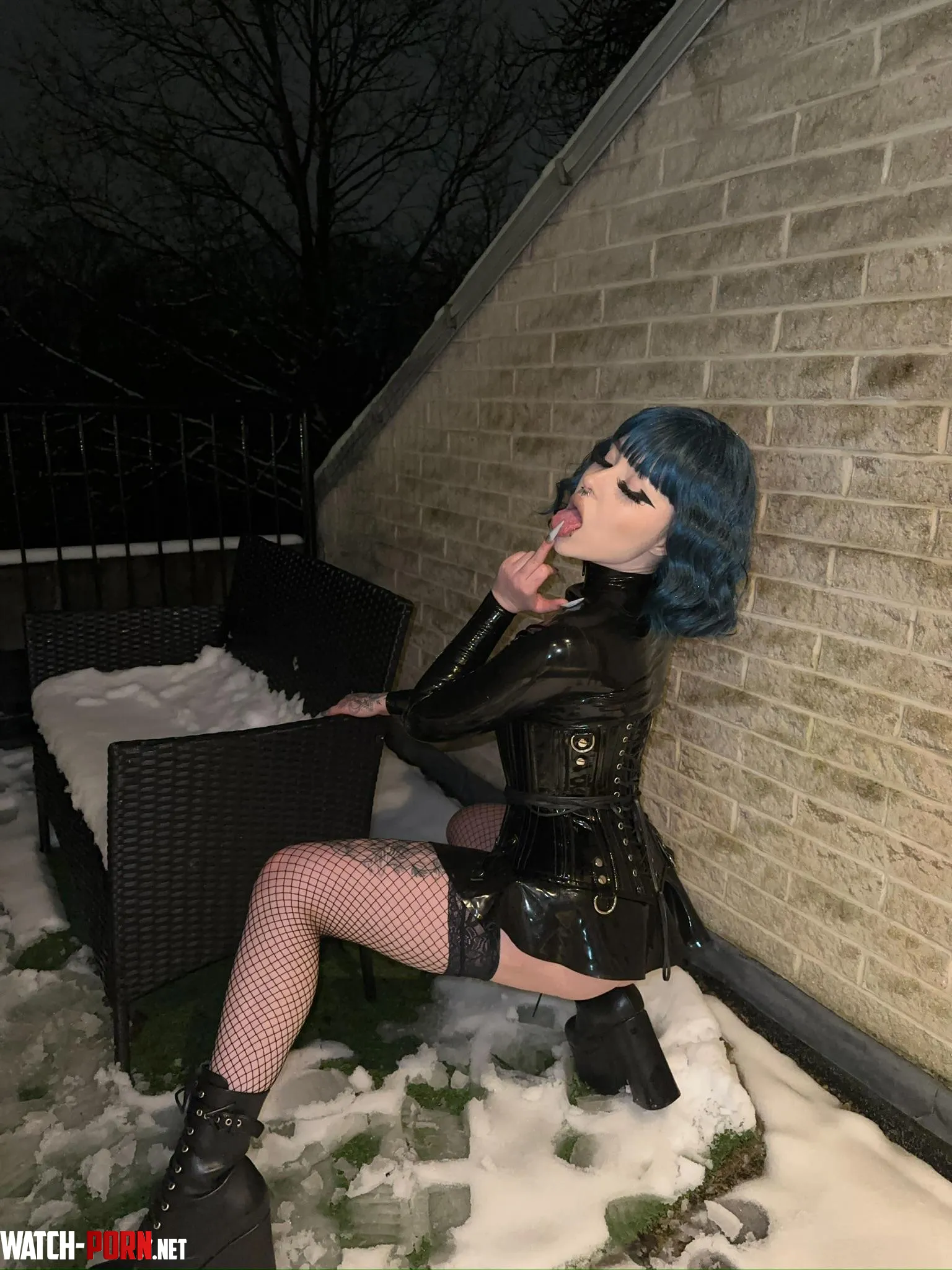 The hottest girls wear latex by notvicii
