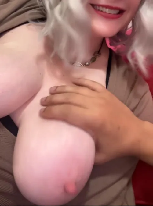 Thumbnail Rate Confident-Act-5163's Boobs Now!