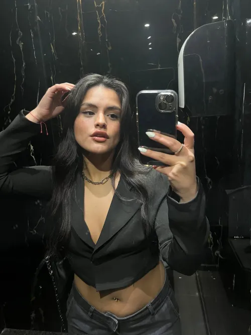 Thumbnail Feeling Confident: Rocking a Black Top by Petra_Cheery