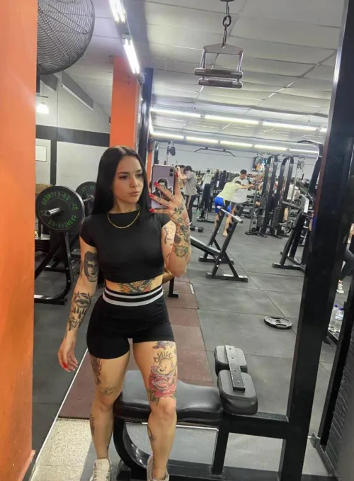Thumbnail Gym Dilemma: lolipopfunn's Croptopgirls Encounter