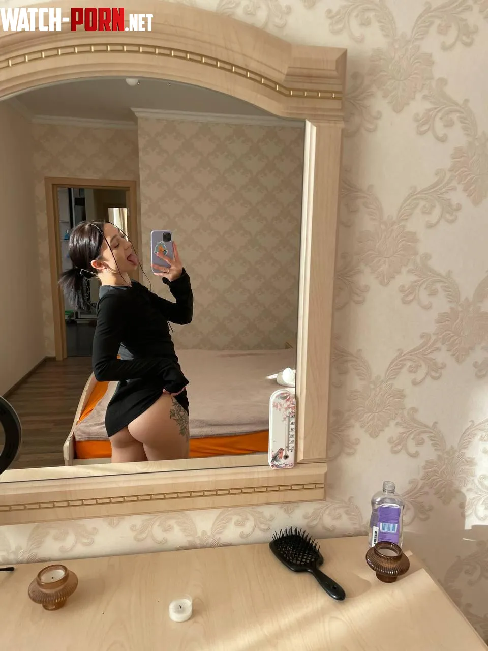 My ass is too tight in this dress by HolySweets