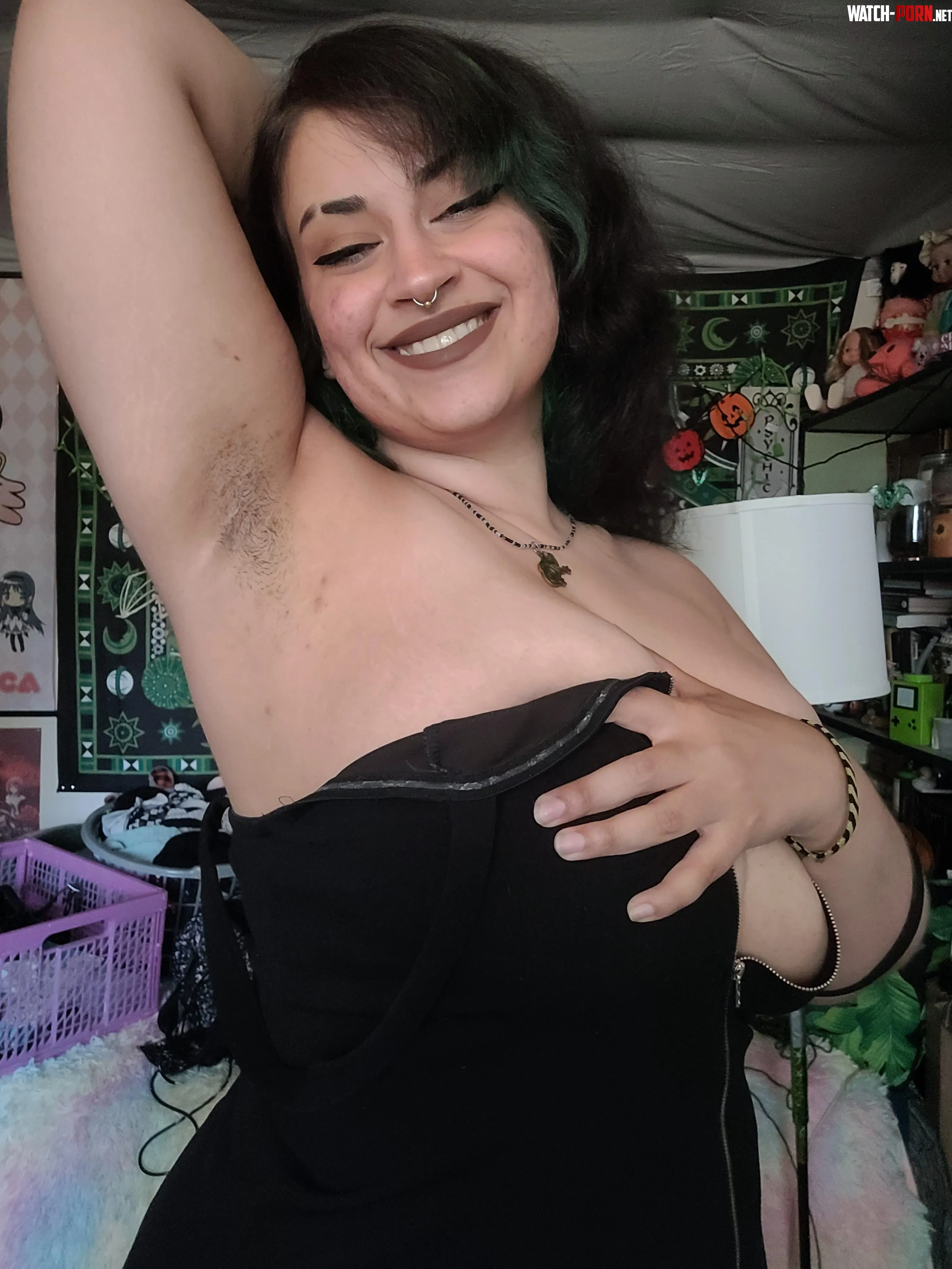 Bet you cant make me drop my dress P by gutr0t