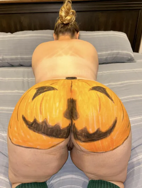 Thumbnail Impressively Large: Discovering the Big Jackofflantern - See More