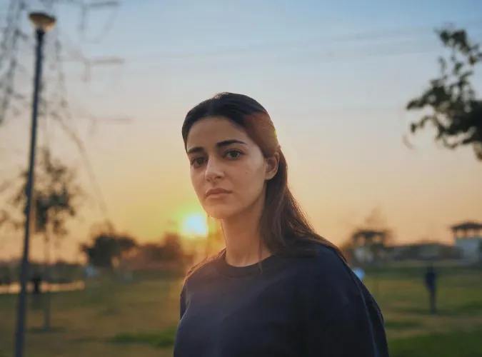 Thumbnail PrettyGirls: Featuring Ananya Panday by sagar9175