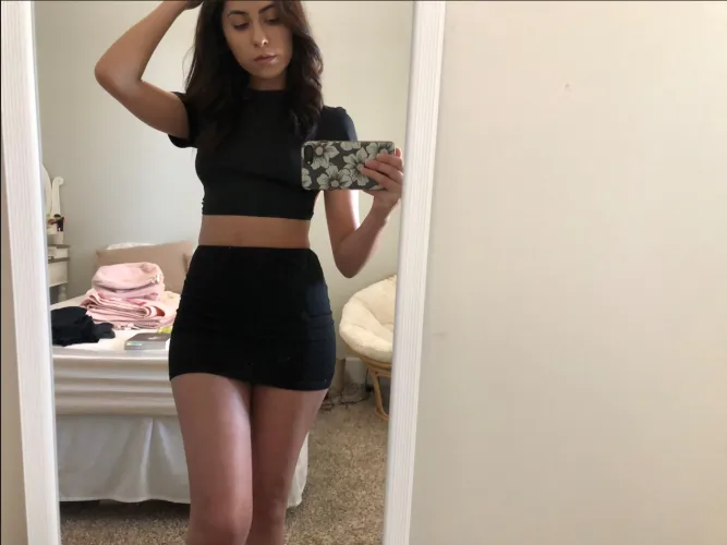 Thumbnail Feeling a Bit Shy MirrorSelfie by imyourcutie