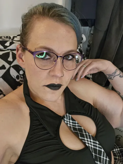 Thumbnail Sapph_Fyre Dives into Halloween: A BBW's Costume Adventure