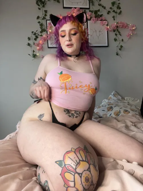 Thumbnail Love and Pain: The Hurts of Loving Me by violetbabyxx00 | gothsluts