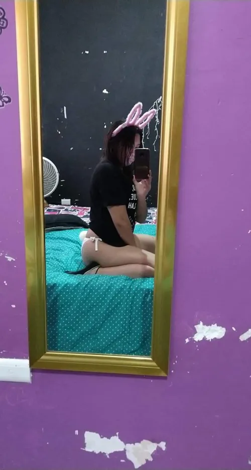 Thumbnail Seeking Companions: Emma-thick's MirrorSelfie Invite