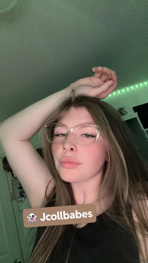 Thumbnail Late-Night Adventures Beckon: Join Jenncol96 on Snapchat