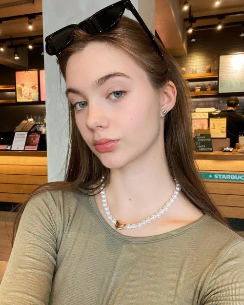 Thumbnail Yana Kozlova: Beauty Captured by Accomplished_Fix3613