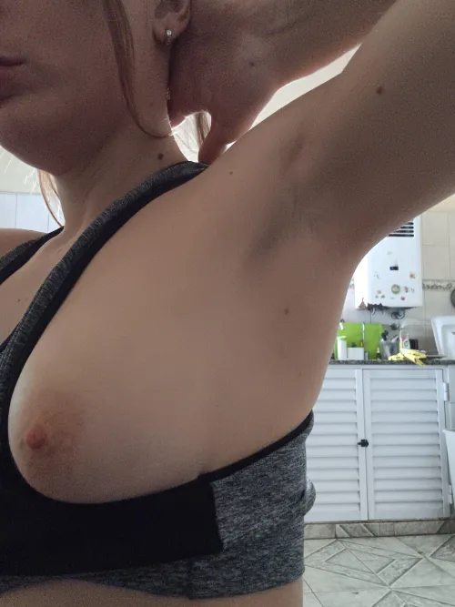 Thumbnail Pamelaa07's Desires: A Journey to Armpit Pleasure