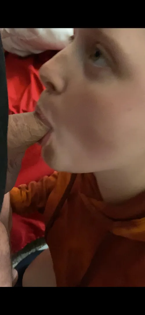 Thumbnail Cassie_jordens: Intense Eye Contact - Blowjobs