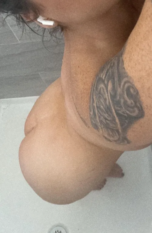 Thumbnail Back from Hiatus with Some Sizzling Nude Selfies - Alli_82