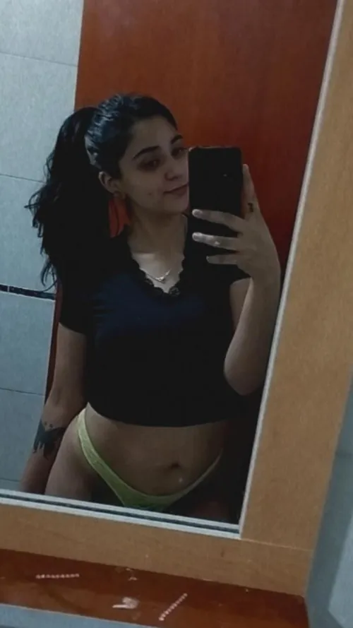 Thumbnail Hot Brunette Online with Glittering-Link3912 on OnlyFans101