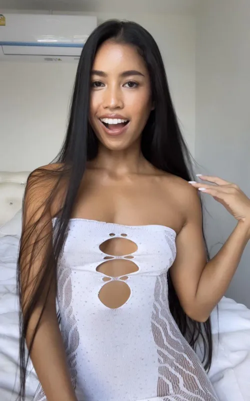 Thumbnail AmberAddiQueen's Thai TotalBabe Journey