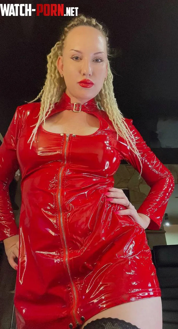 Red latex and a blonde mistressI think thats the perfect combination by hattiekatties