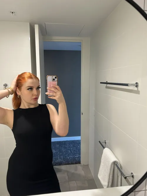 Thumbnail bellasinclairxx Invites: Let's Meet at My Hotel Tonight
