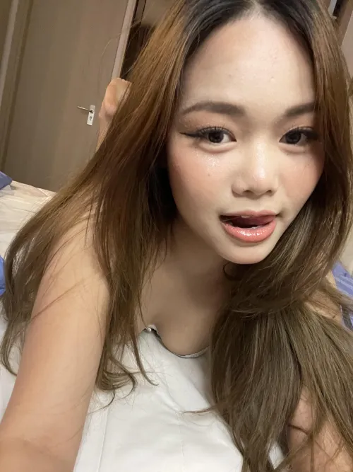 Thumbnail Every Yeah & Nudes: Insights from StarlixightSoul in realasians