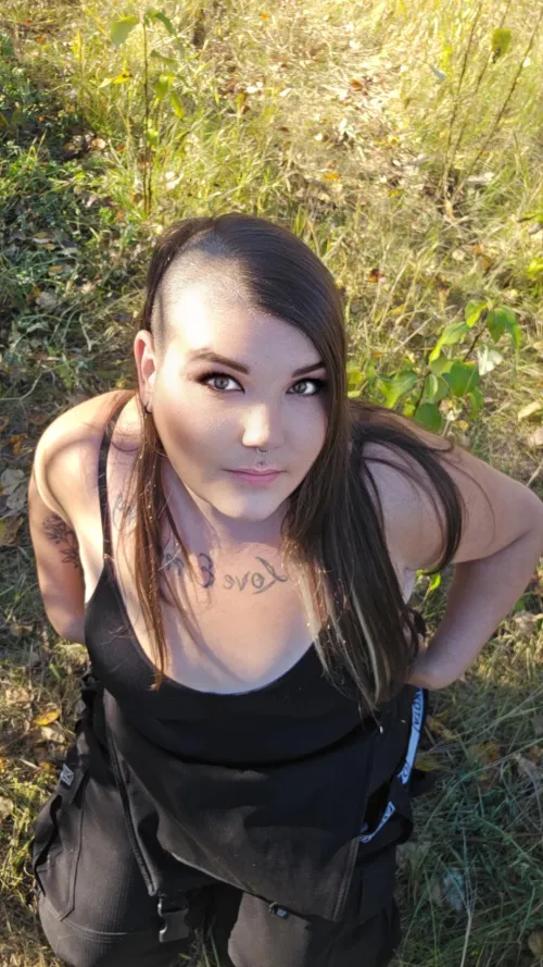 Thumbnail Kneeling for You: A BBW Tale by opheliasilverwing