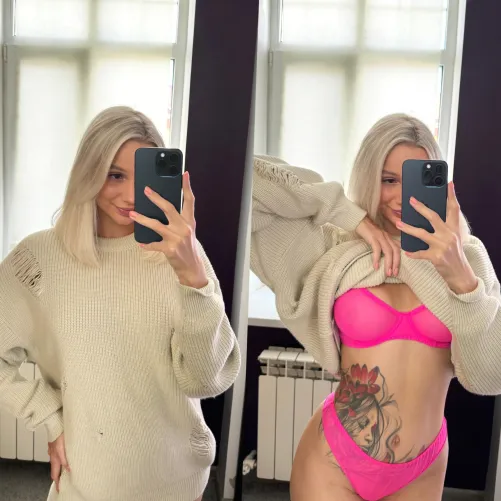 Thumbnail Revealing Desires: Dive into RineDreamweaver's MirrorSelfie World