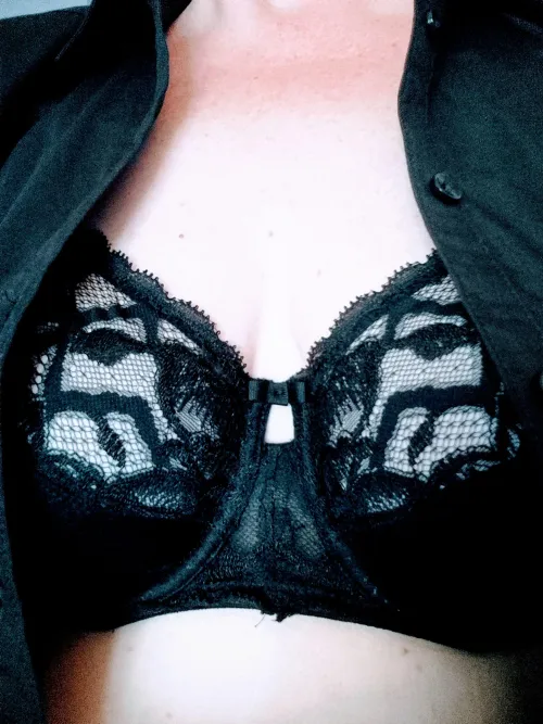 Thumbnail mizzih24's Alluring Invitation: Cum All Over and Tell Me